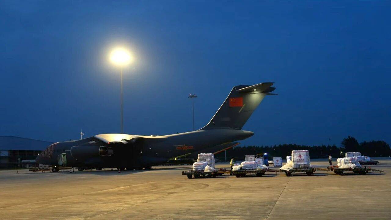 国政府援助阿富汗首批地震救灾物资启运AG